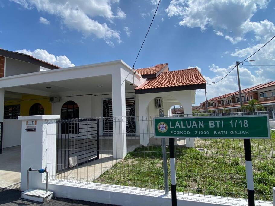 Holiday home Idaman Batu Gajah